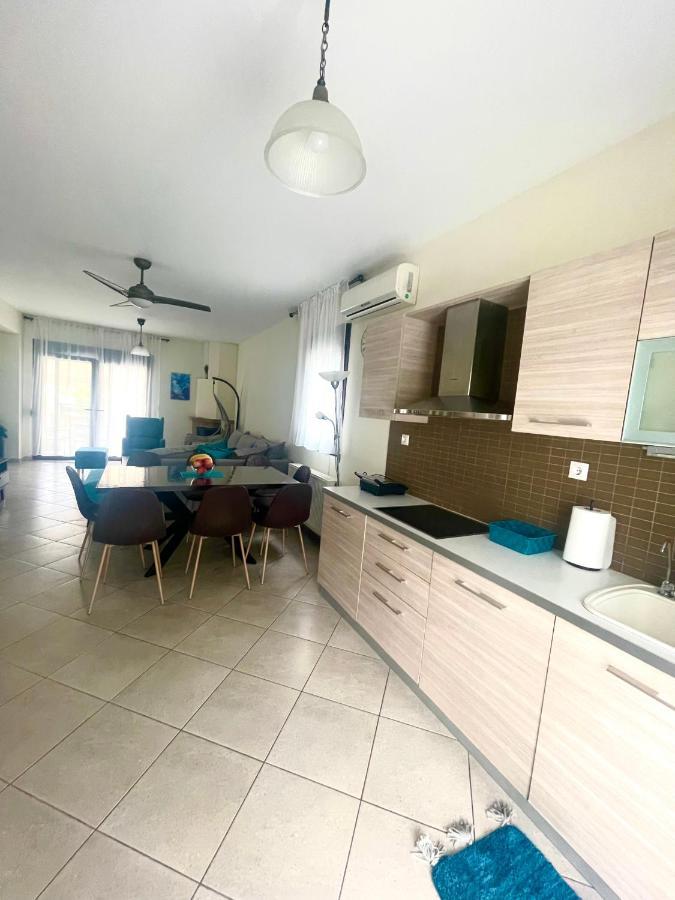 R Lux Villa Nea Kallikrateia Exteriör bild