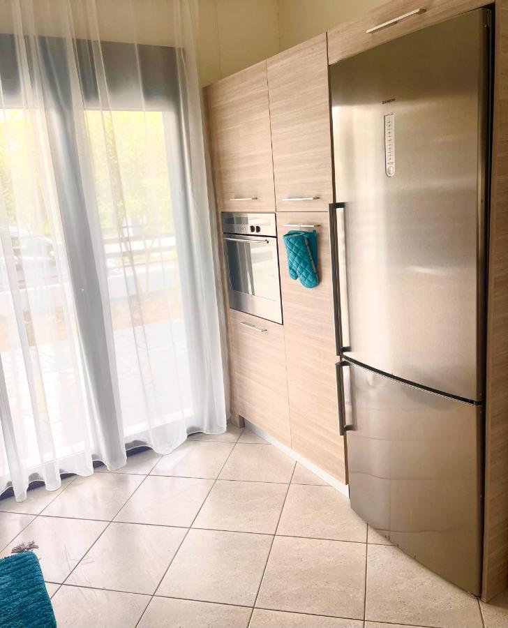 R Lux Villa Nea Kallikrateia Exteriör bild